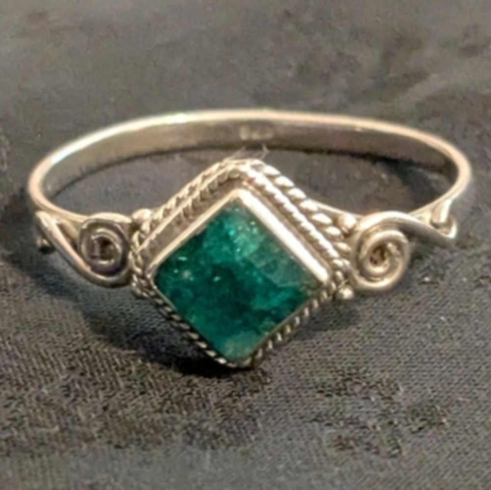 π 925 Solid Sterling Silver Ring Genuine Natural Emerald Ring Size 13
